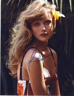 Frida Gustavvson autograph