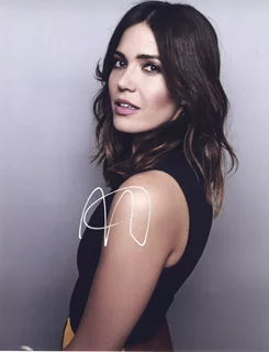 Mandy Moore autograph