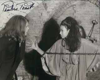 Pauline Peart autograph