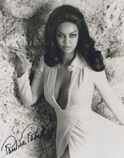 Pauline Peart autograph