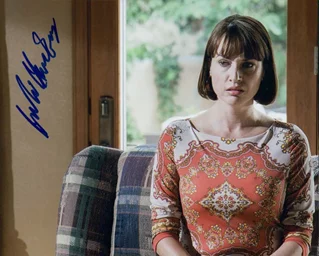 Julie Ann Emery autograph