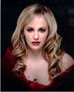 Lisa Ciara autograph