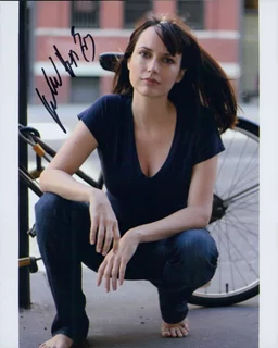 Julie Ann Emery autograph