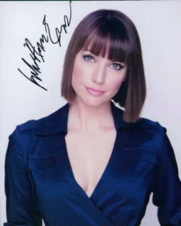 Julie Ann Emery autograph