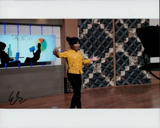 Elisakh Hagia autograph