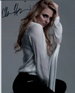 Ellie Heiden autograph