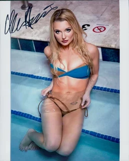 Ellie Heiden autograph