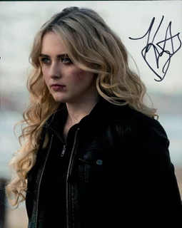Kathryn Newton autograph