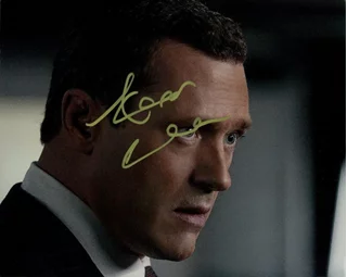 Jason O'Mara autograph