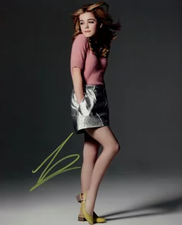 Kiernan Shipka autograph