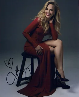 Julie Benz autograph