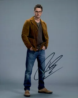 Ryan Eggold autograph