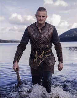 Alexander Ludwig autograph