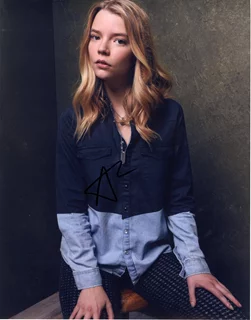 Anya Taylor-Joy autograph
