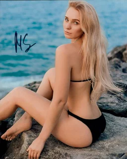 Masha Summers autograph