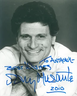 Tony Musante autograph