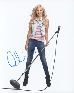 Olivia Holt autograph