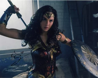 Gal Gadot autograph