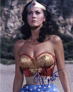 Lynda Carter autograph