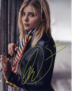 Chloe Moretz autograph