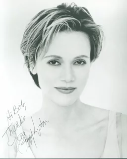 Peggy Lipton autograph