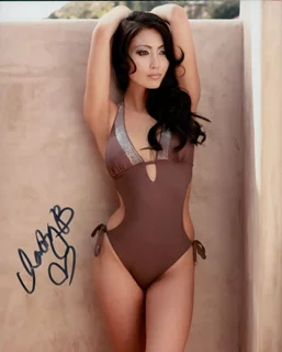 Chasty Ballesteros autograph