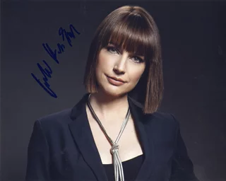 Julie Ann Emery autograph
