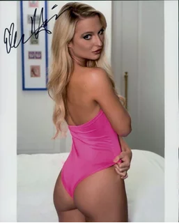 Ellie Heiden autograph