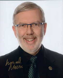 Leonard Maltin autograph