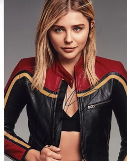 Chloe Moretz autograph