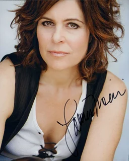 Laura Niemi autograph