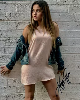 Kaitlyn Rose autograph