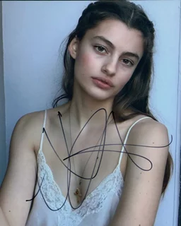 Diana Silvers autograph