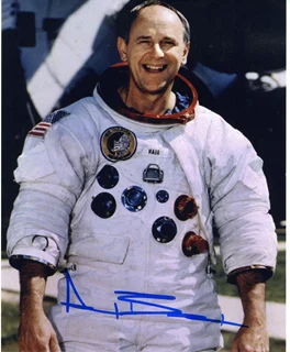 Alan Bean autograph