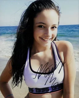 Paris Bravo autograph