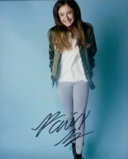 Paris Bravo autograph