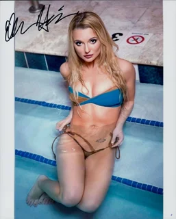 Ellie Heiden autograph