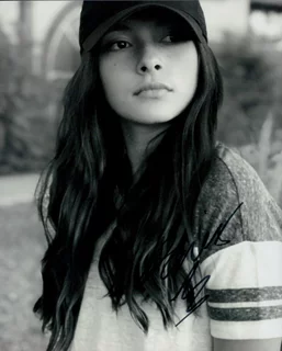 Paris Bravo autograph