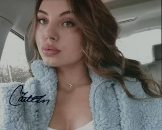 Caitlin Carmichael autograph