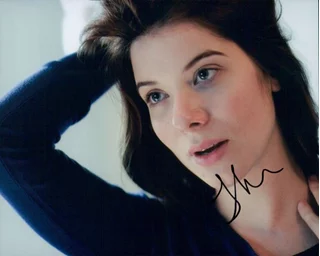 Tessa Ferrer autograph