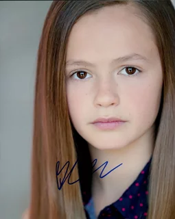 Olivia Sanabia autograph