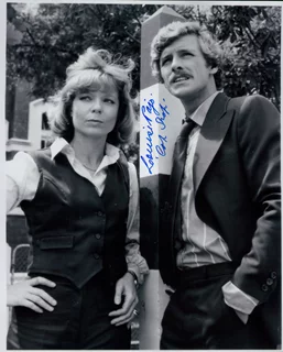 Louise Pajo autograph