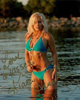 Kiara Hunter autograph