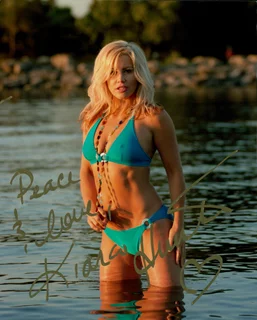 Kiara Hunter autograph