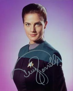 Terry Farrell autograph