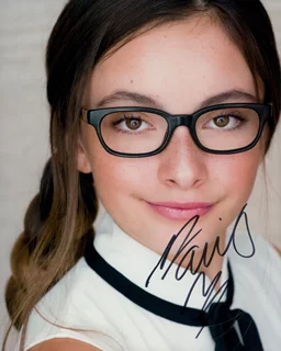 Paris Bravo autograph