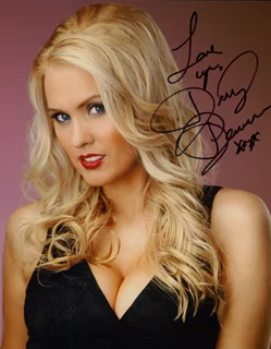 Darcy Donavan autograph