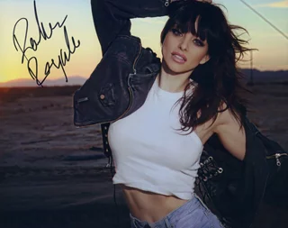 Rachele Royale autograph