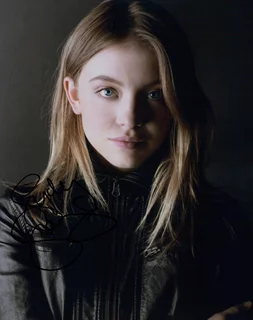 Sydney Sweeney autograph