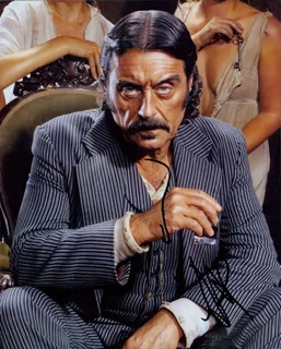 Ian McShane autograph